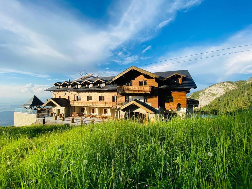 Yager Hotel *
